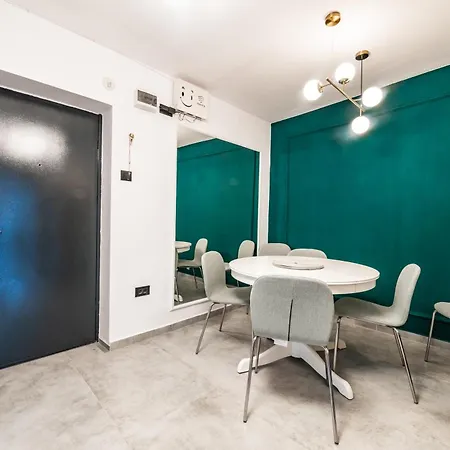 Apartment Charming Retreat - Cozy 2br Near Center Bucharest