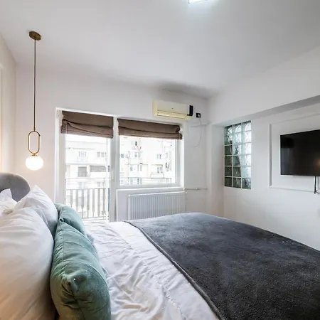 Refined Living - Contemporary 2br Retreat * Bucarest