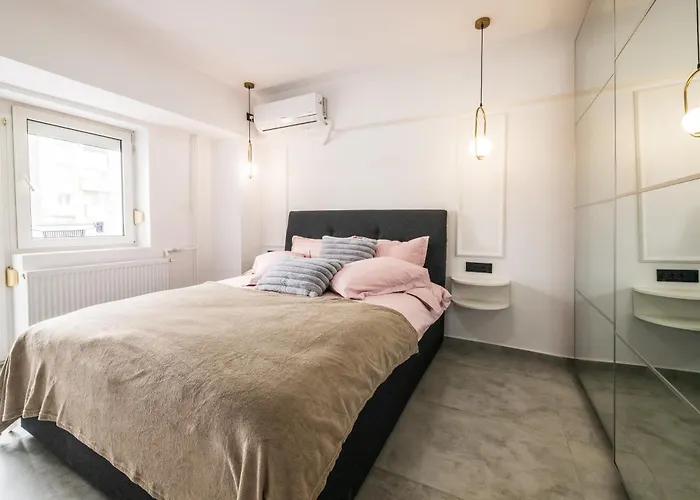 Apartament Charming Retreat - Cozy 2br Near Center *