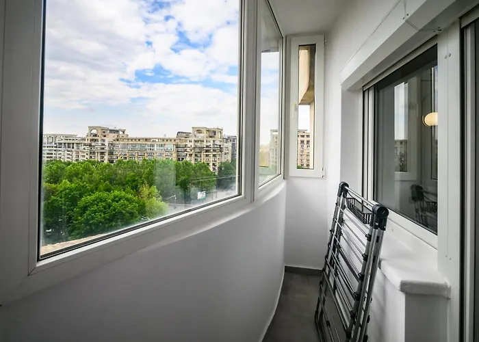 Charming Retreat - Cozy 2br Near Center Appartement